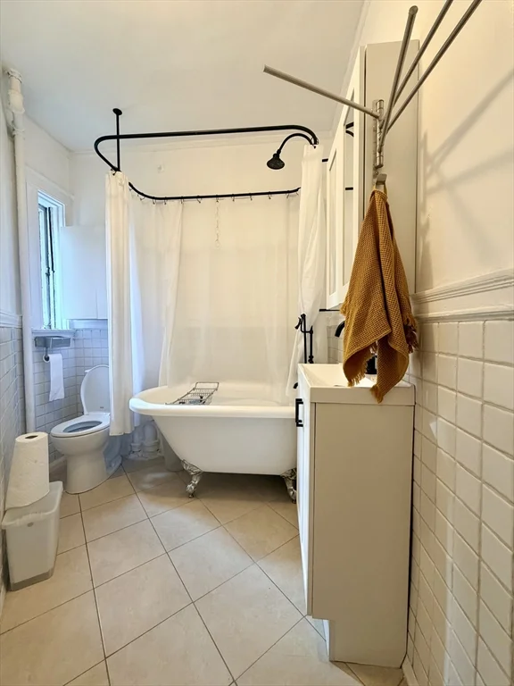 1 bed, 1 bath apartment for rent at 10 Dana St Unit 206, Harvard Square — photo 8 of 8
