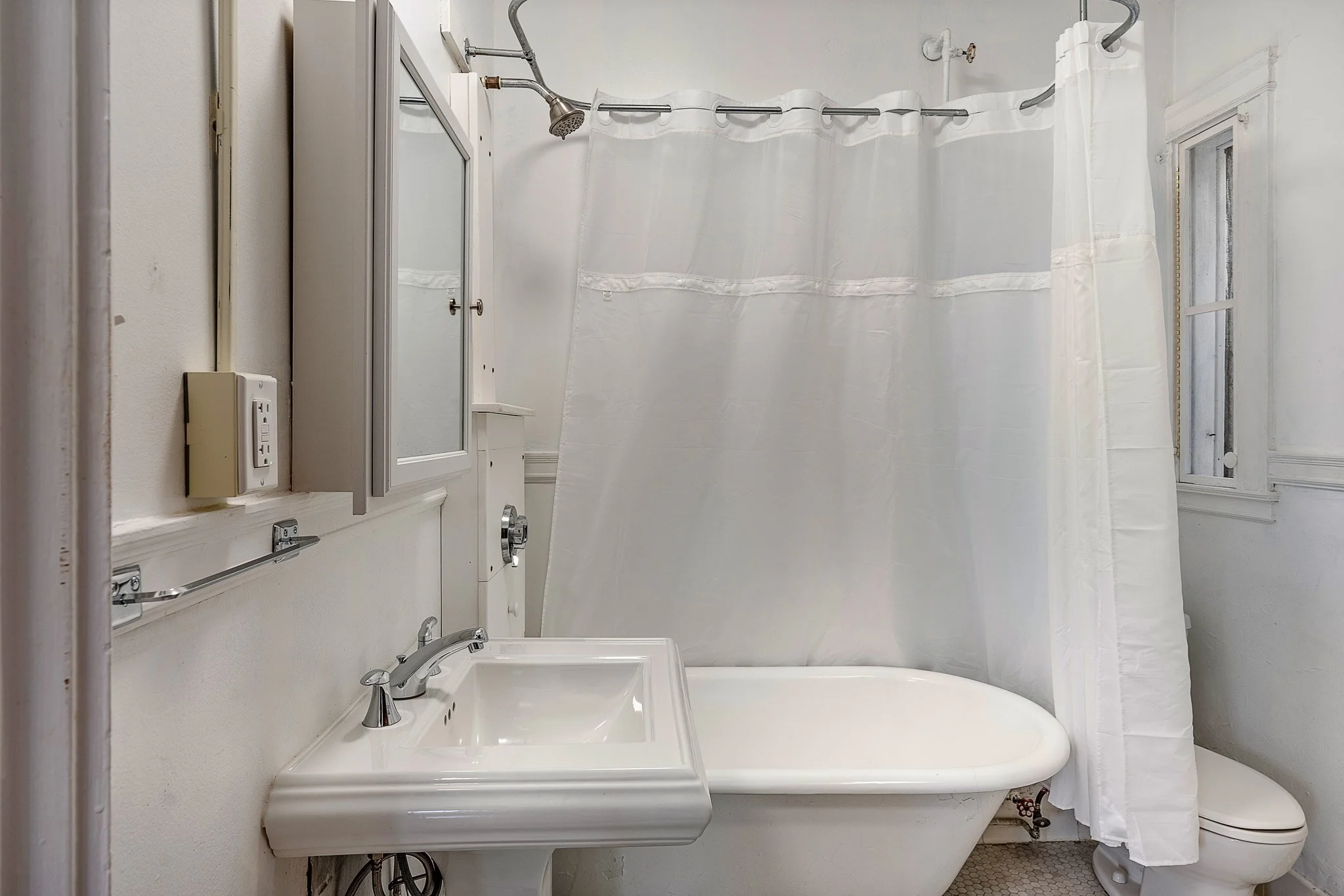 1 bed, 1 bath apartment for rent at 10 Dana St Unit 309, Harvard Square — photo 20 of 22