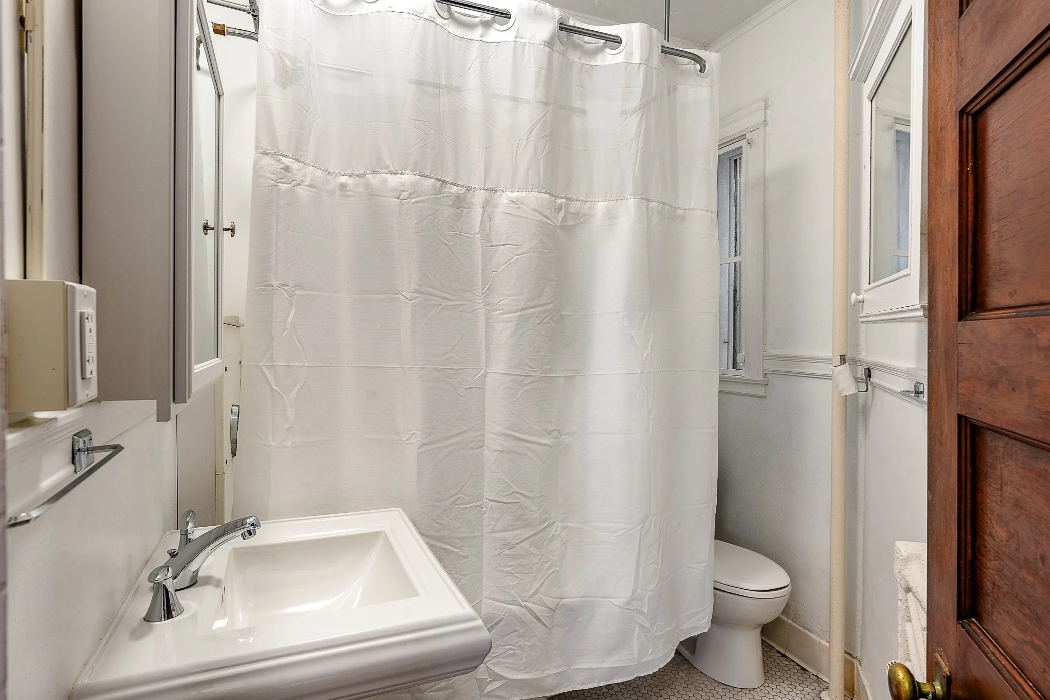 1 bed, 1 bath apartment for rent at 10 Dana St Unit 309, Harvard Square — photo 19 of 22