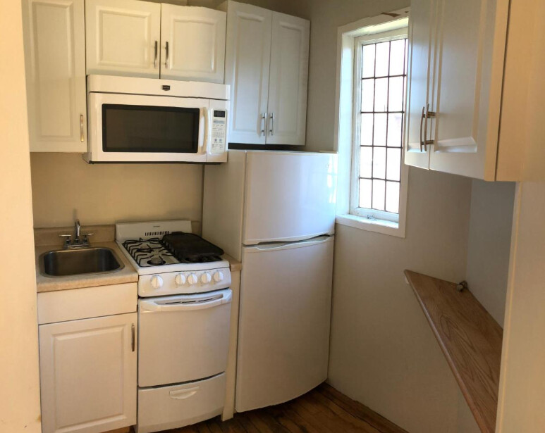 1 bed, 1 bath apartment for rent at 10 Dana St Unit 402, Mid-Cambridge — photo 7 of 16