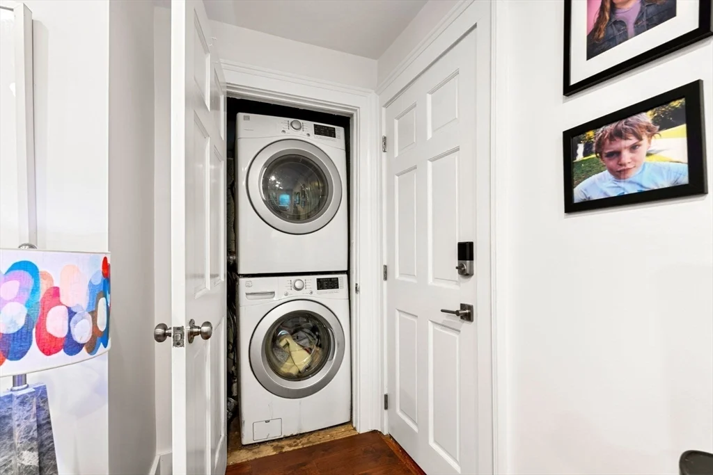 3 bed, 1 bath apartment for rent at 10 Daniels St Unit 2, Salem — photo 16 of 25