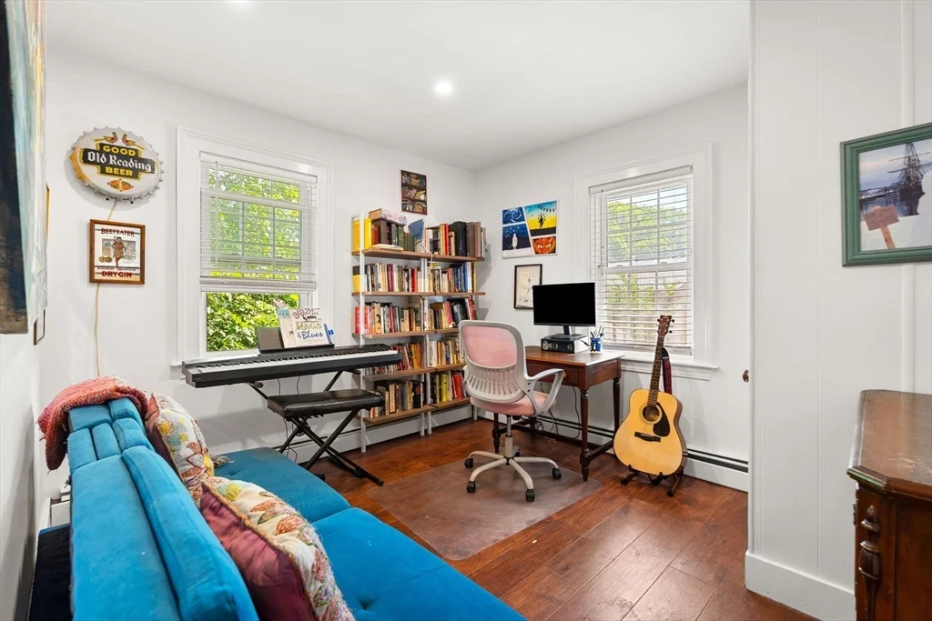 3 bed, 1 bath apartment for rent at 10 Daniels St Unit 2, Salem — photo 17 of 25