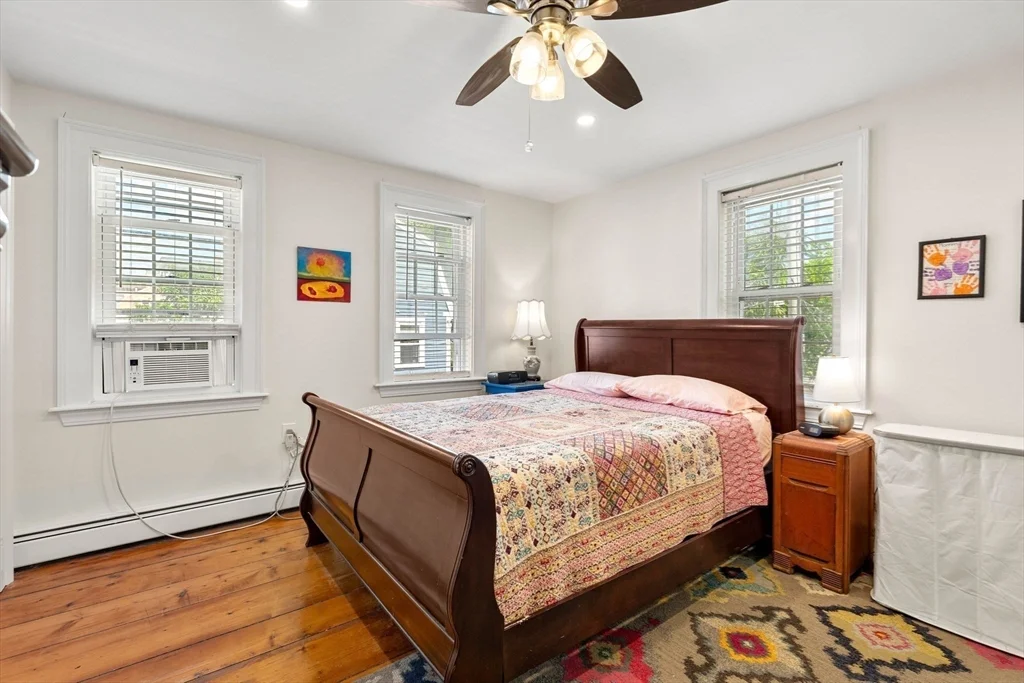 3 bed, 1 bath apartment for rent at 10 Daniels St Unit 2, Salem — photo 12 of 25