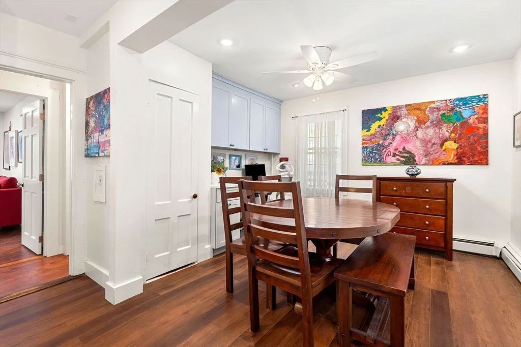 3 bed, 1 bath apartment for rent at 10 Daniels St Unit 2, Salem — photo 5 of 25
