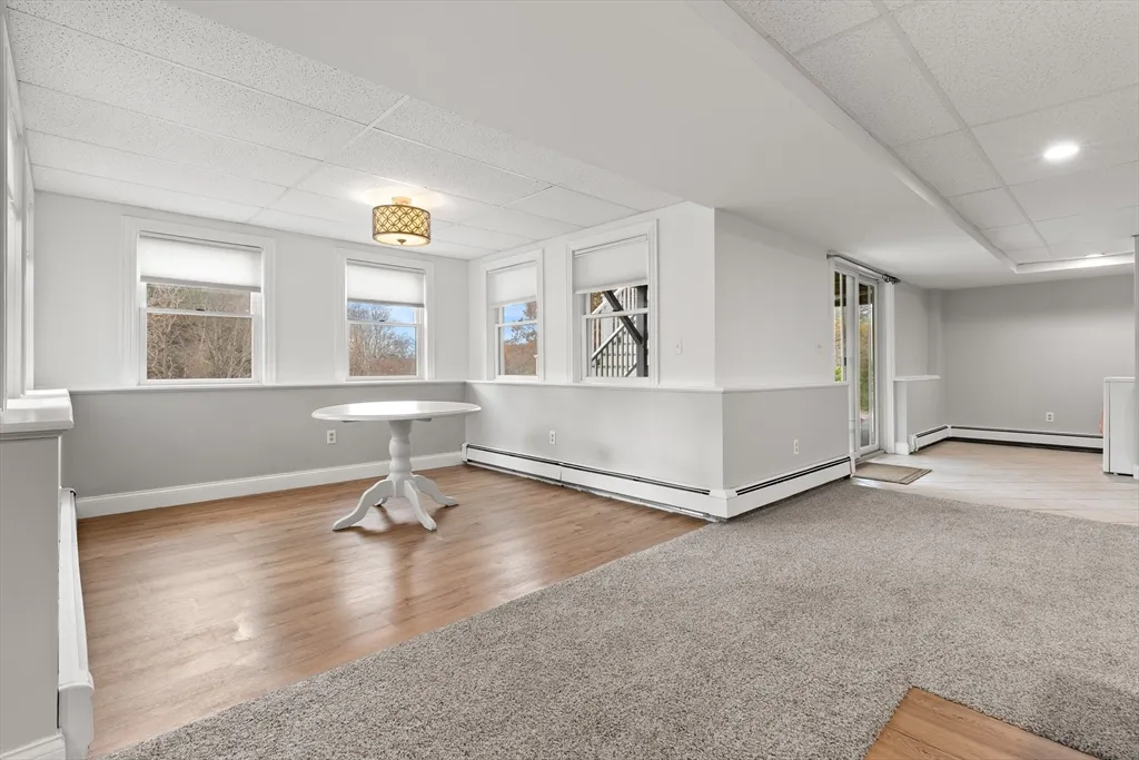 1 bed, 1 bath apartment for rent at 10 Deer Hill Farm Rd Unit A, Essex — photo 17 of 18