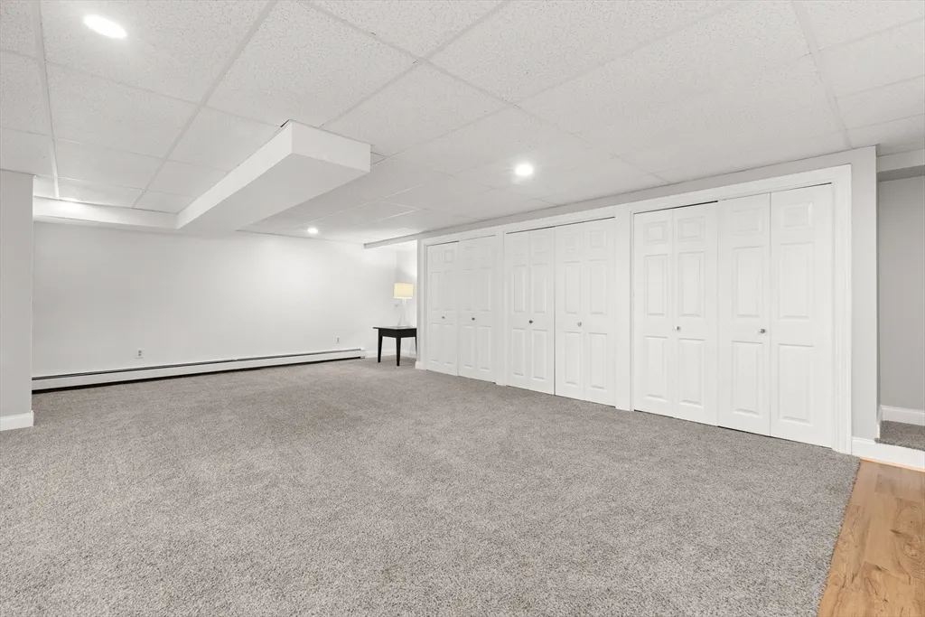 1 bed, 1 bath apartment for rent at 10 Deer Hill Farm Rd Unit A, Essex — photo 8 of 18