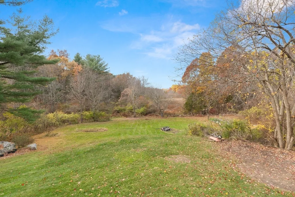 1 bed, 1 bath apartment for rent at 10 Deer Hill Farm Rd Unit A, Essex — photo 18 of 18