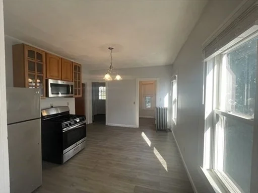 3 bed, 2 bath apartment for rent at 10 Delaware Unit 2, East Somerville — photo 12 of 32