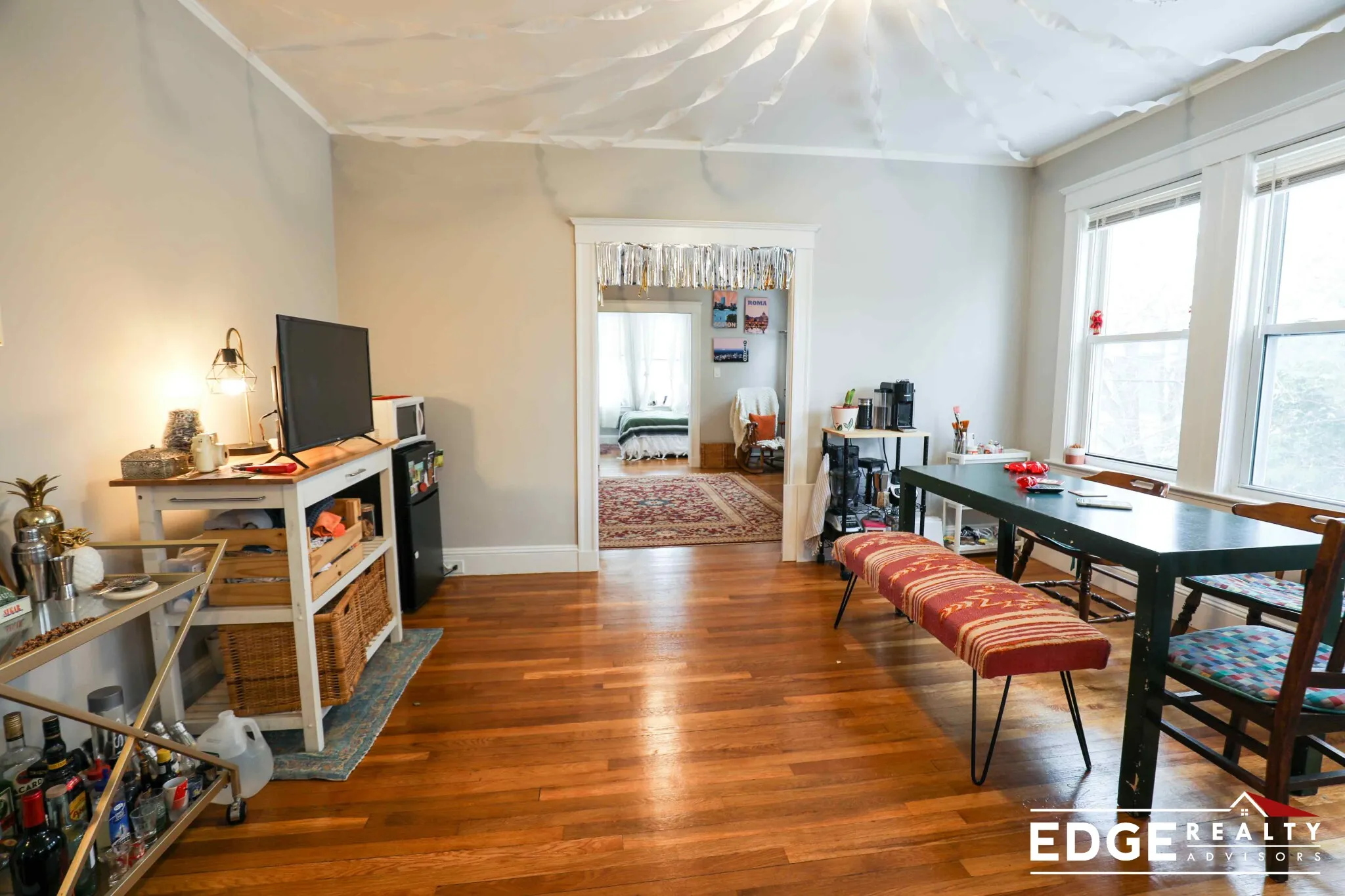 4 bed, 2 bath apartment for rent at 10 Donnybrook Rd Unit 2B, Brighton — photo 4 of 14