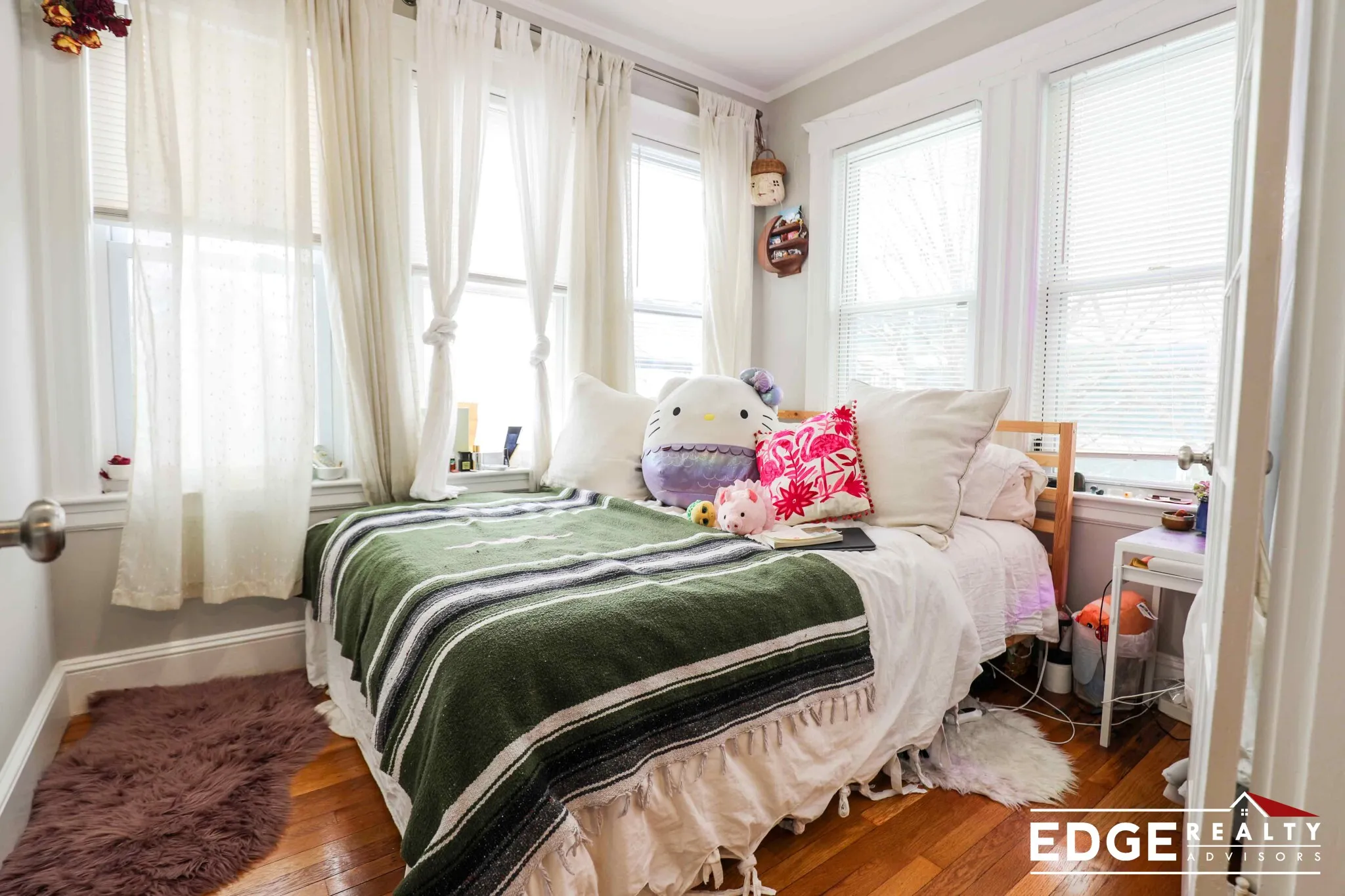 4 bed, 2 bath apartment for rent at 10 Donnybrook Rd Unit 3, Brighton — photo 8 of 14