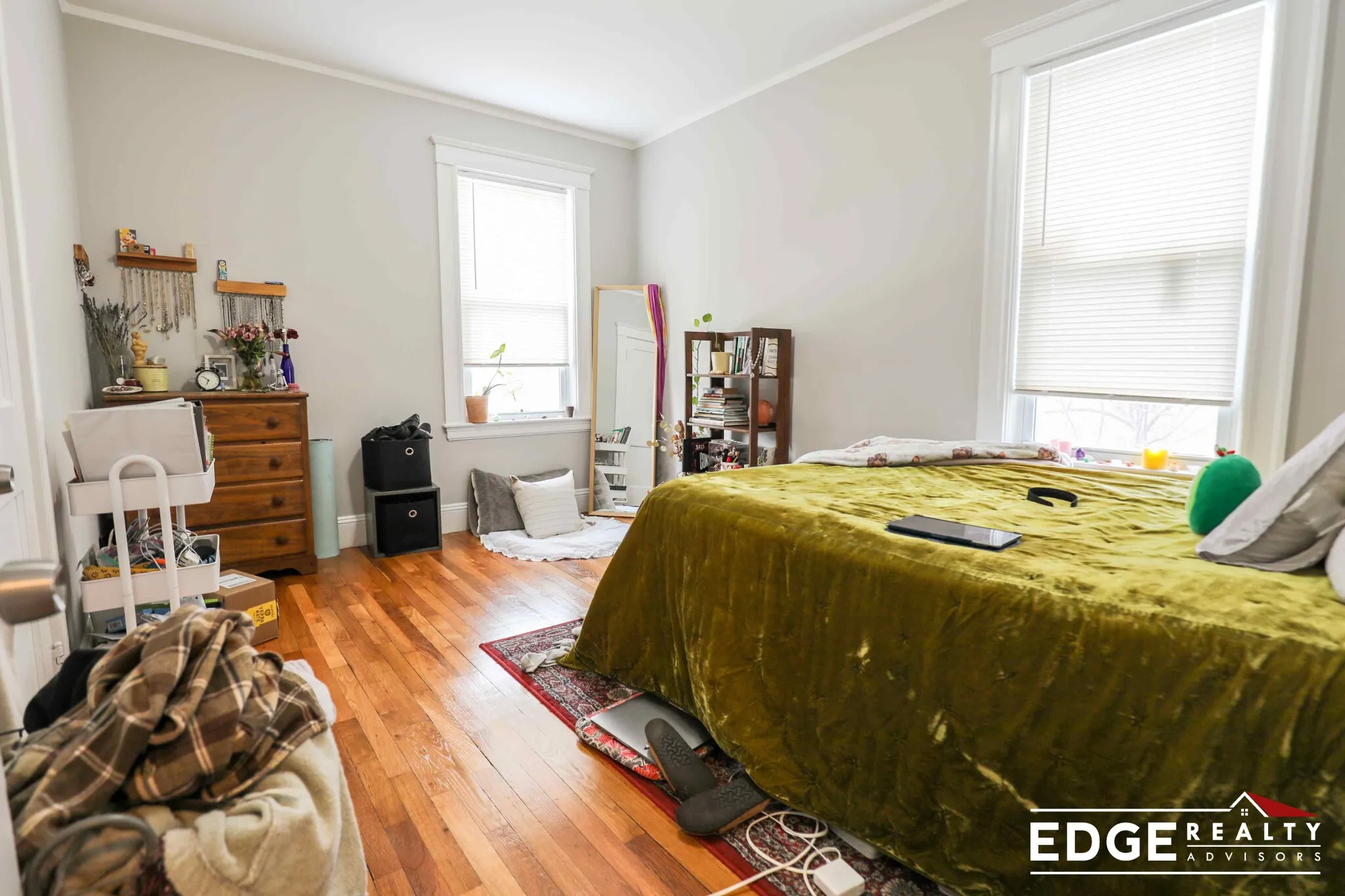 4 bed, 2 bath apartment for rent at 10 Donnybrook Rd Unit 3, Brighton — photo 6 of 14
