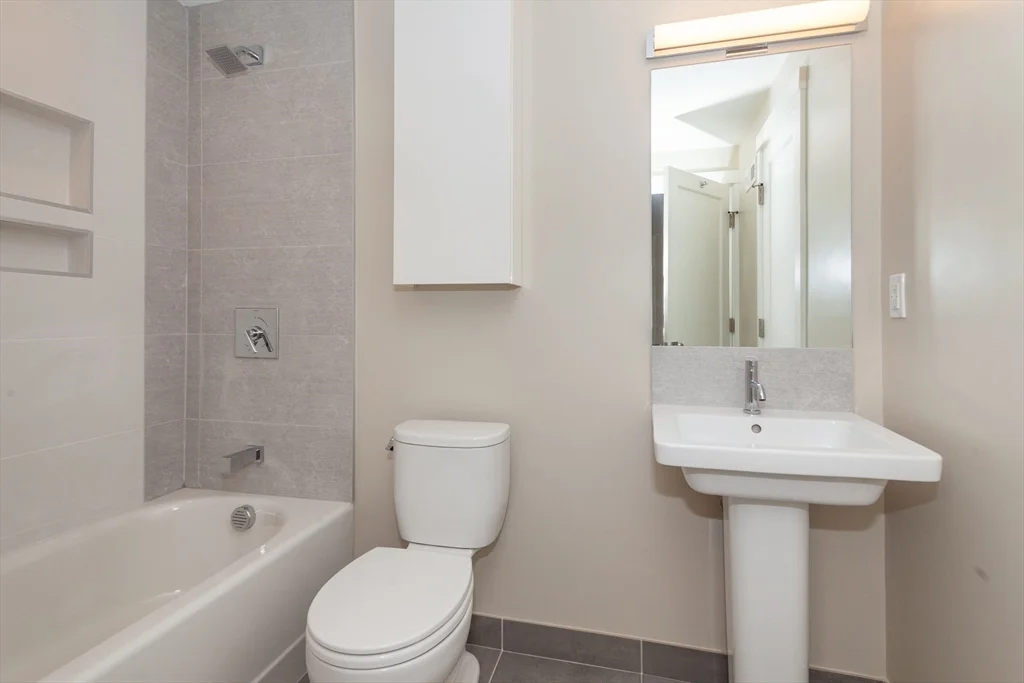 2 bed, 2 bath apartment for rent at 10 Dover Unit 1, North Cambridge — photo 4 of 11