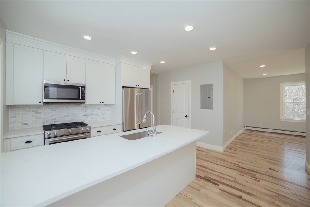 2 bed, 1.5 bath apartment for rent at 10 Duffley Ct Unit 1, Chestnut Hill — photo 7 of 33