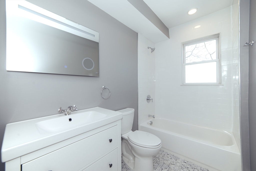 2 bed, 1.5 bath apartment for rent at 10 Duffley Ct Unit 1, Chestnut Hill — photo 22 of 33