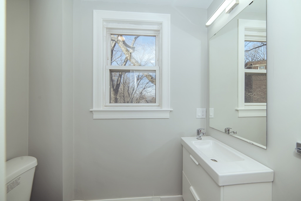2 bed, 1.5 bath apartment for rent at 10 Duffley Ct Unit 1, Chestnut Hill — photo 23 of 33