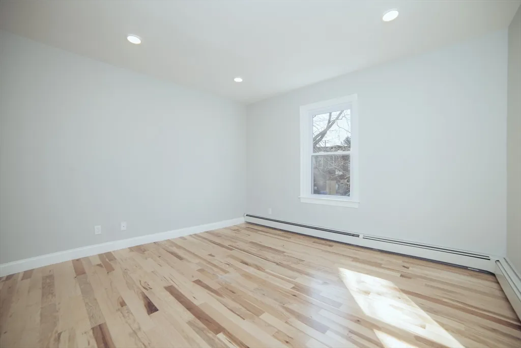 3 bed, 1.5 bath apartment for rent at 10 Duffley Ct Unit 3, Chestnut Hill — photo 9 of 33
