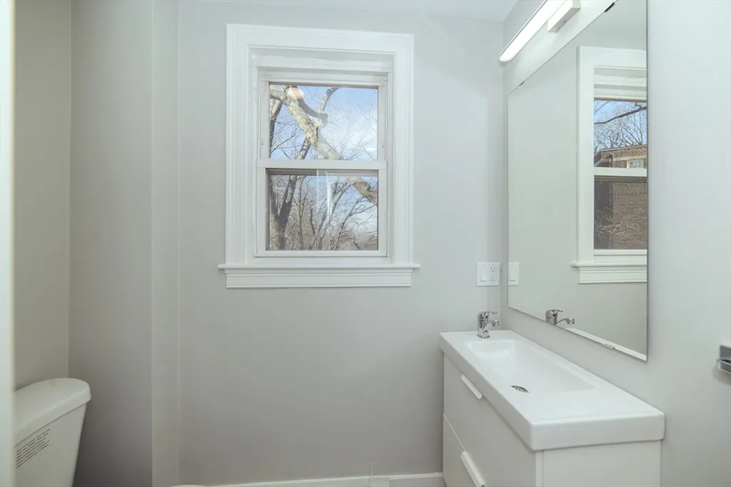 3 bed, 1.5 bath apartment for rent at 10 Duffley Ct Unit 3, Chestnut Hill — photo 23 of 33