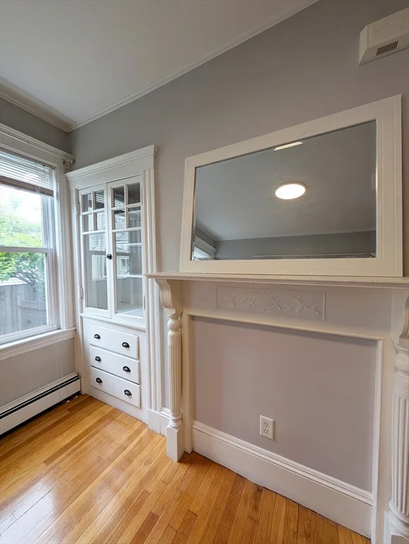 3 bed, 1 bath apartment for rent at 10 Duval St, Brighton — photo 11 of 25