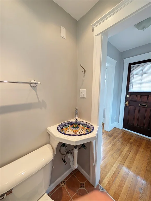 3 bed, 1 bath apartment for rent at 10 Duval St, Brighton — photo 7 of 25