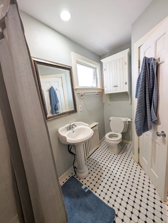 3 bed, 1 bath apartment for rent at 10 Duval St, Brighton — photo 21 of 25