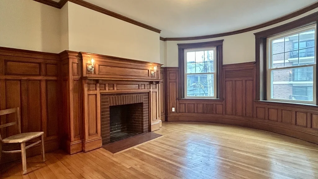 3 bed, 2 bath apartment for rent at 10 Dwight Unit 2, Coolidge Corner — photo 5 of 15