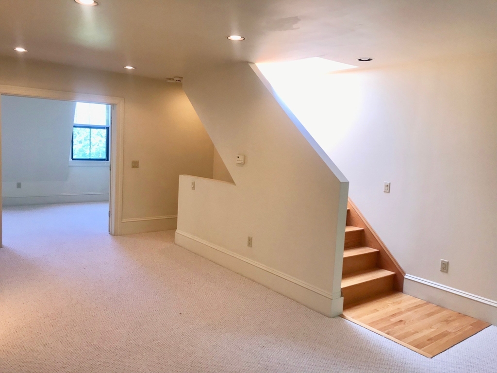 4 bed, 4+ bath apartment for rent at 10 East Concord, South End — photo 9 of 10