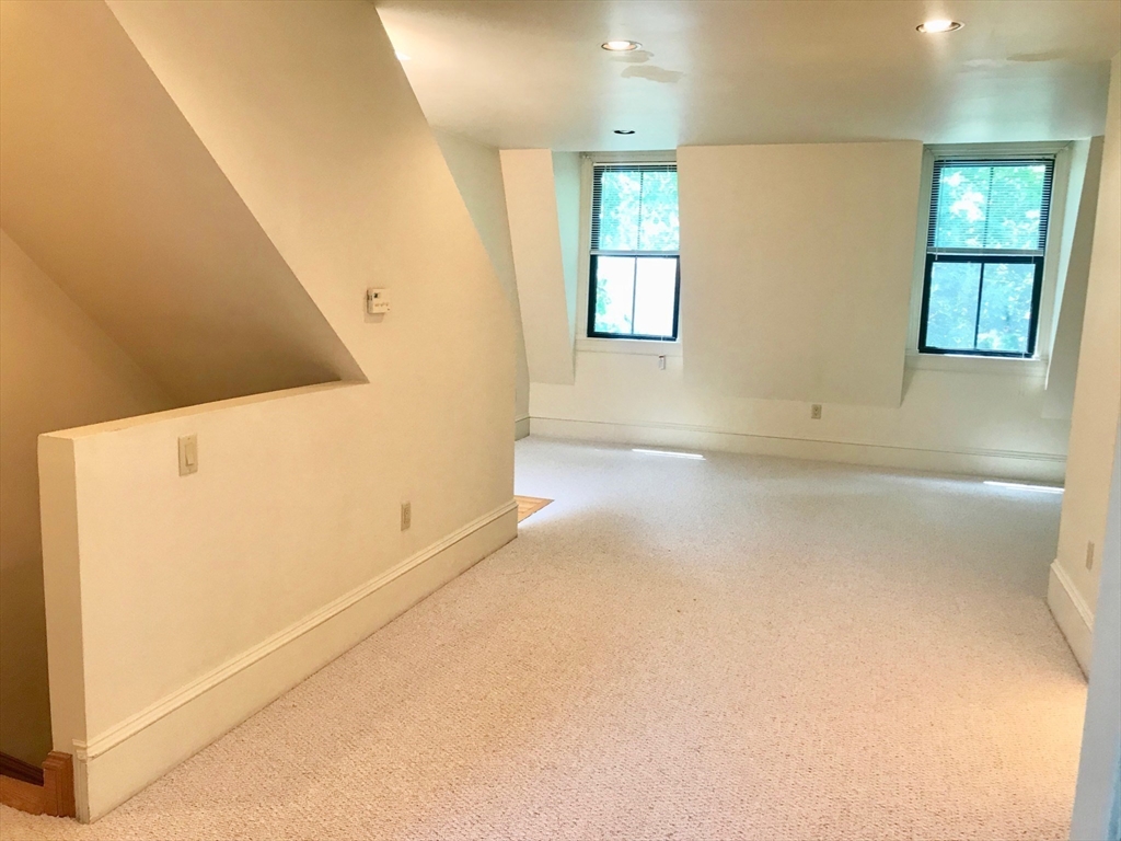 4 bed, 4+ bath apartment for rent at 10 East Concord, South End — photo 8 of 10