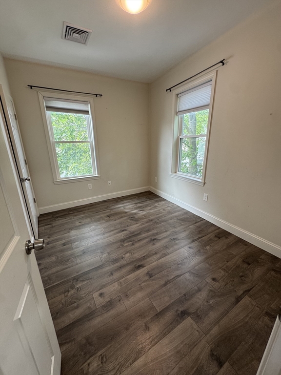 2 bed, 1 bath apartment for rent at 10 Elliott Pl Unit 3R, Peabody — photo 8 of 16