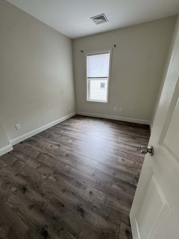 2 bed, 1 bath apartment for rent at 10 Elliott Pl Unit 3R, Peabody — photo 10 of 16