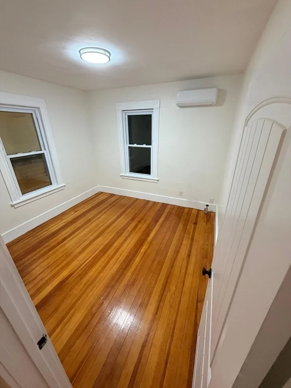 3 bed, 1 bath apartment for rent at 10 Elsmere Ave Unit 2, Methuen — photo 6 of 8