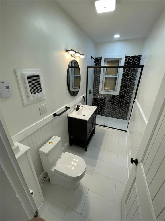 3 bed, 1 bath apartment for rent at 10 Elsmere Ave Unit 2, Methuen — photo 5 of 8