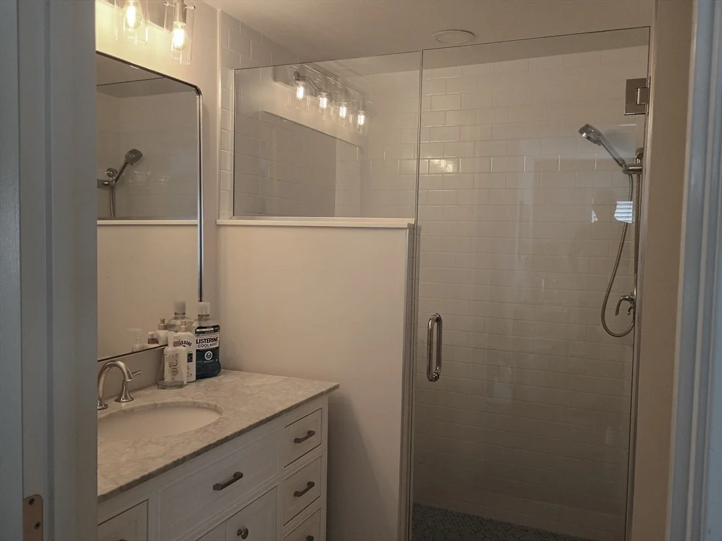 1 bed, 1 bath apartment for rent at 10 Emerson Unit 0, Scituate — photo 9 of 15