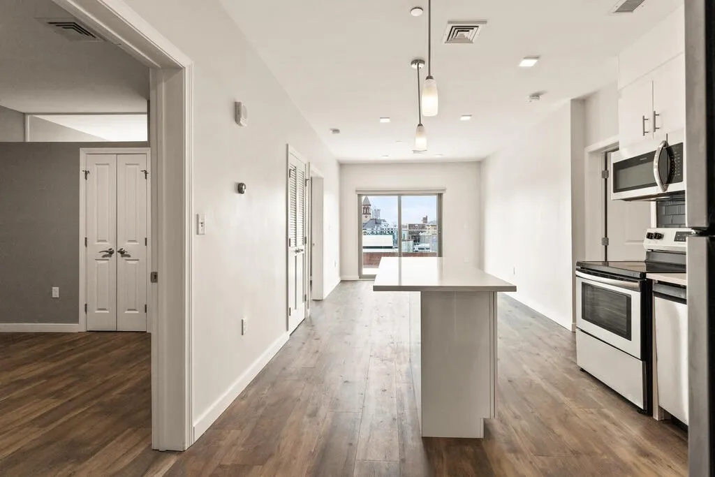3 bed, 2 bath apartment for rent at 10 Essex St Unit 205, Central Square — photo 1 of 7