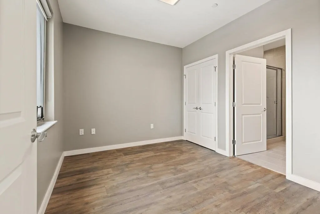 3 bed, 2 bath apartment for rent at 10 Essex St Unit 205, Central Square — photo 3 of 7