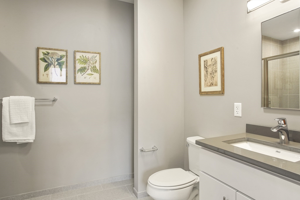 3 bed, 2 bath apartment for rent at 10 Essex St Unit 301, Central Square — photo 6 of 11