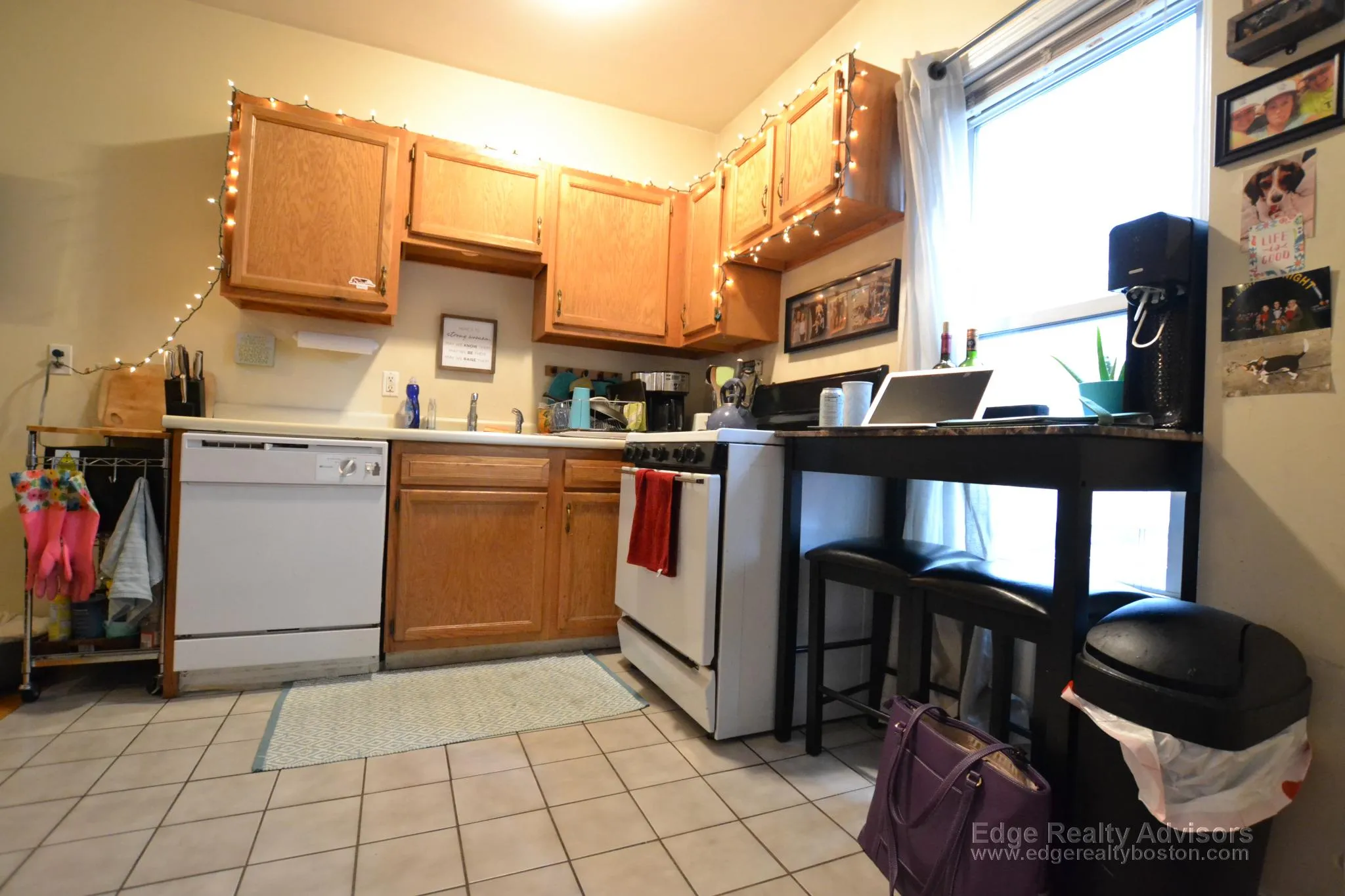 3 bed, 2 bath apartment for rent at 10 Eulita Ter Unit 1, Brighton — photo 4 of 9