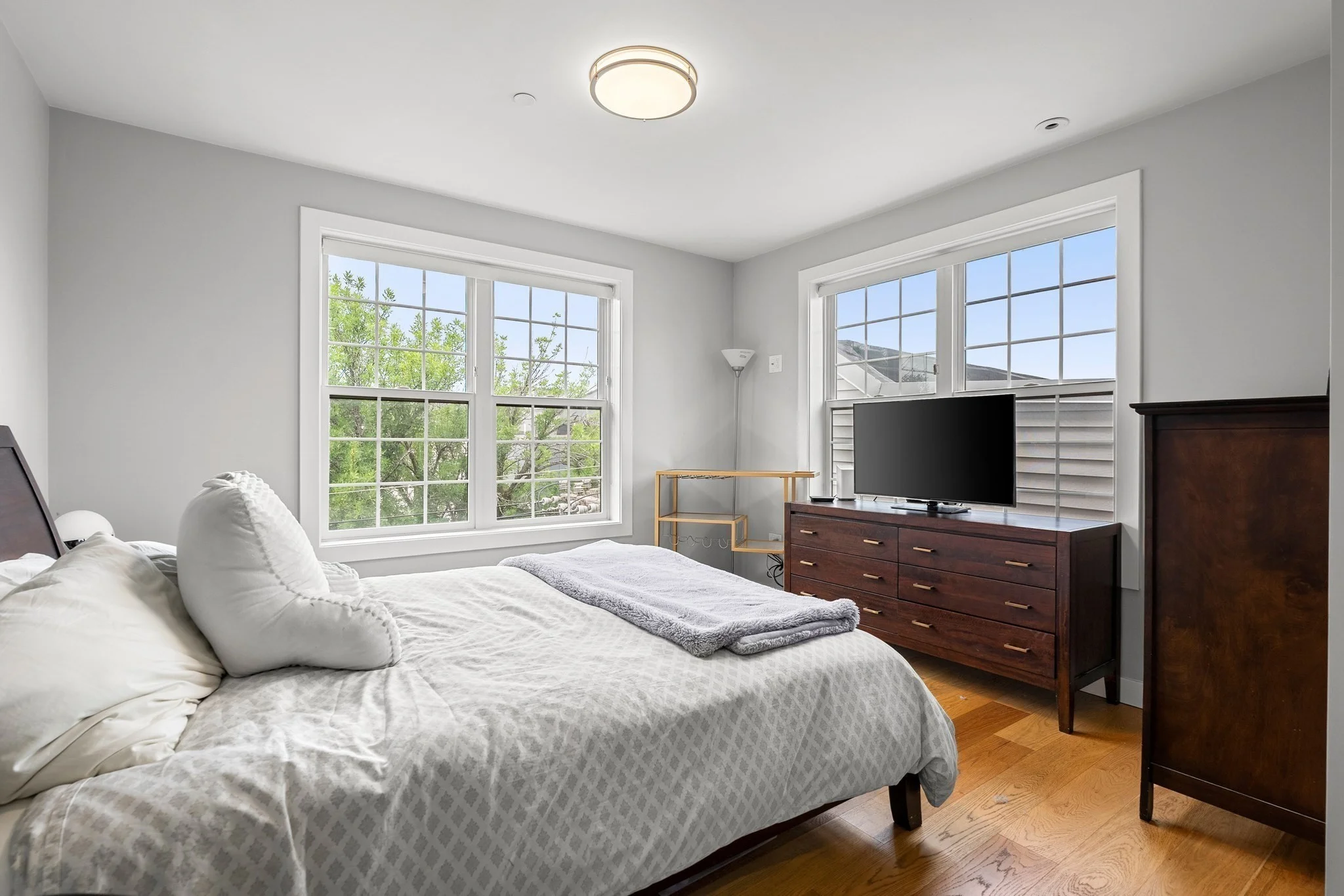 2 bed, 2 bath apartment for rent at 10 Everett St Unit 402, East Boston — photo 8 of 18