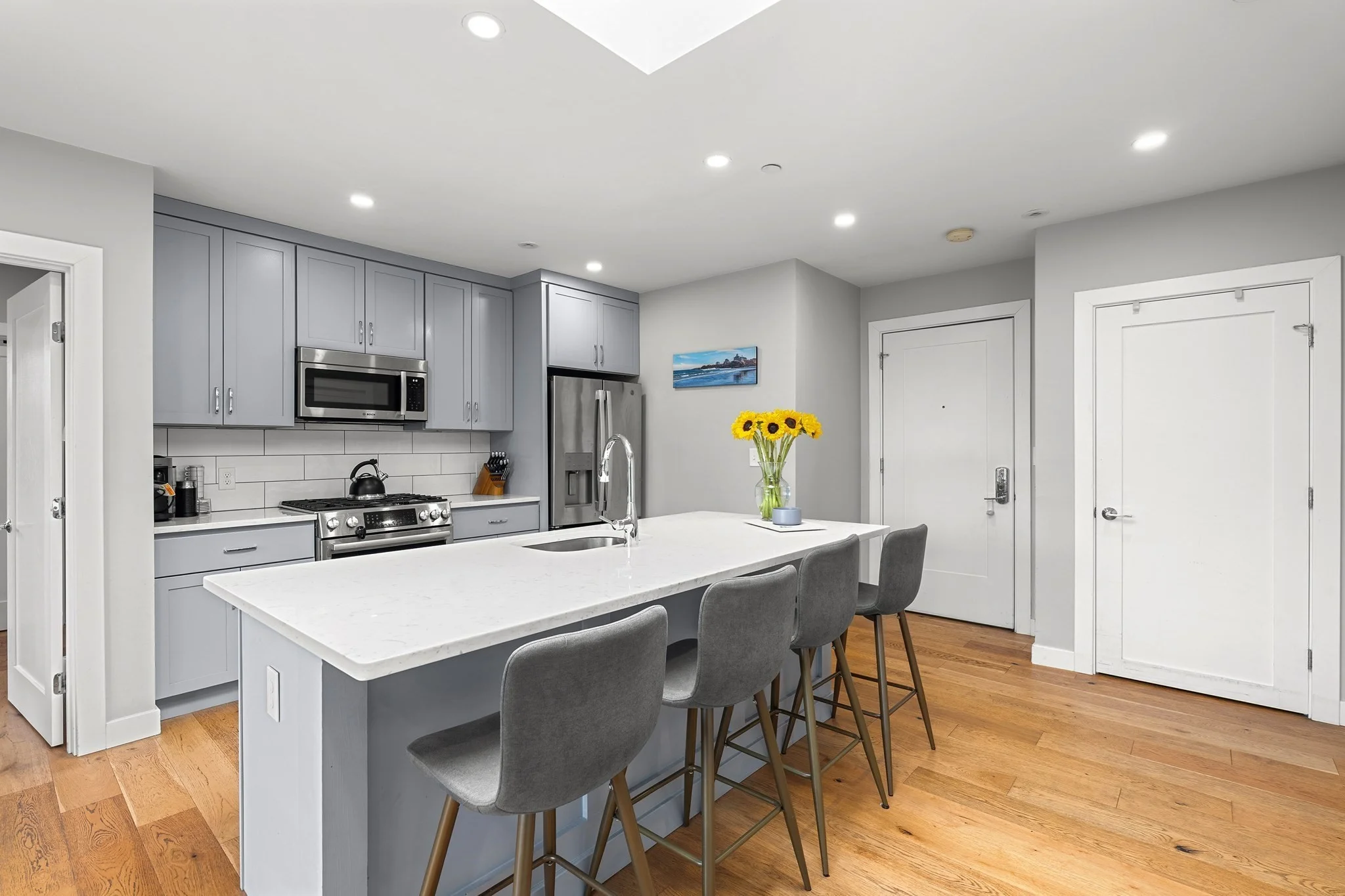 2 bed, 2 bath apartment for rent at 10 Everett St Unit 402, East Boston — photo 4 of 18