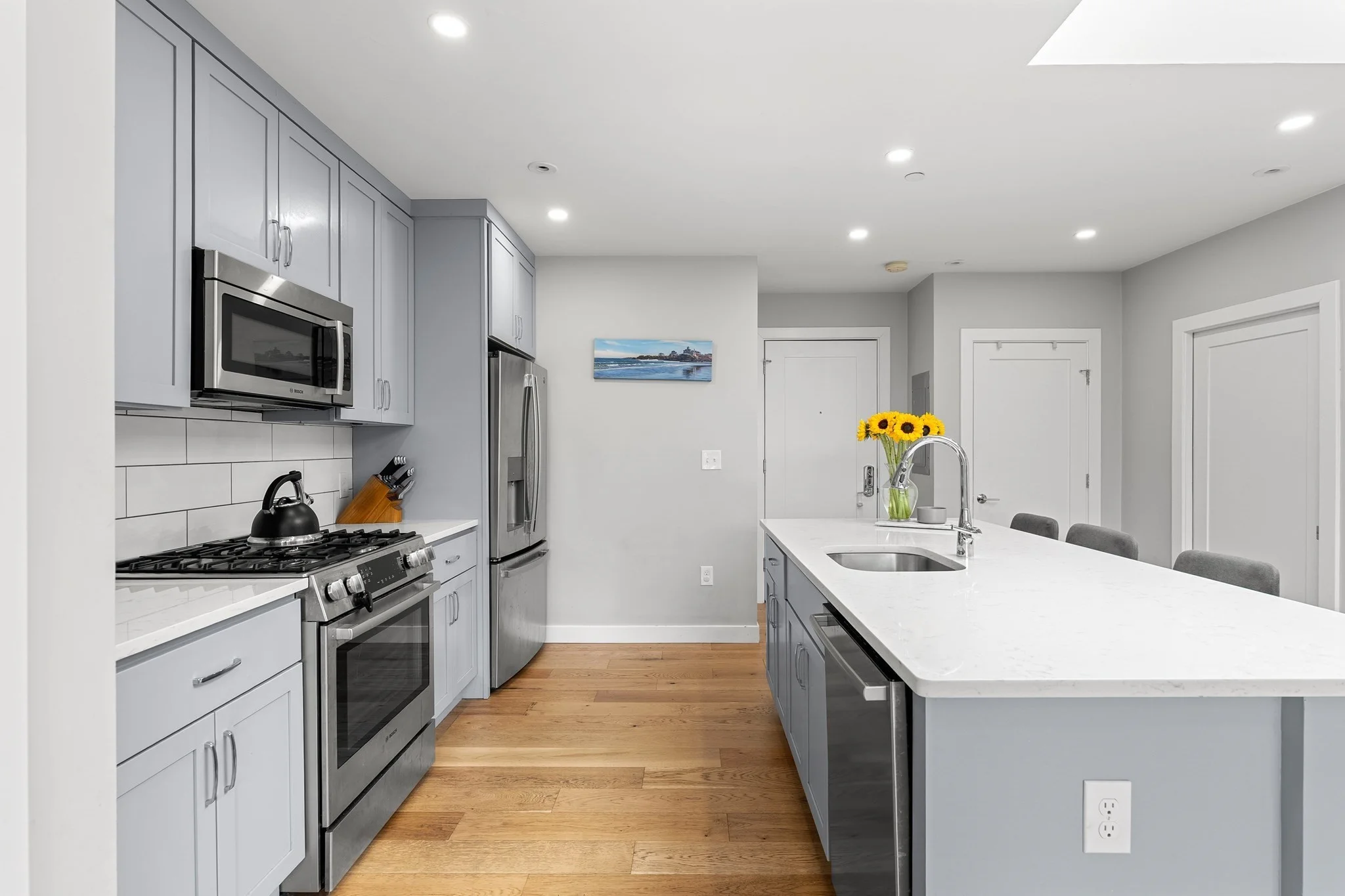 2 bed, 2 bath apartment for rent at 10 Everett St Unit 402, East Boston — photo 3 of 18