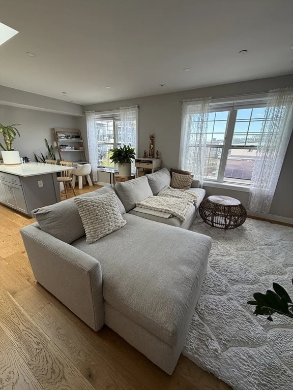 1 bed, 1 bath apartment for rent at 10 Everett St Unit 406, East Boston — photo 1 of 16
