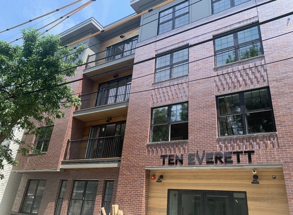1 bed, 1 bath apartment for rent at 10 Everett St Unit 406, East Boston — photo 15 of 16