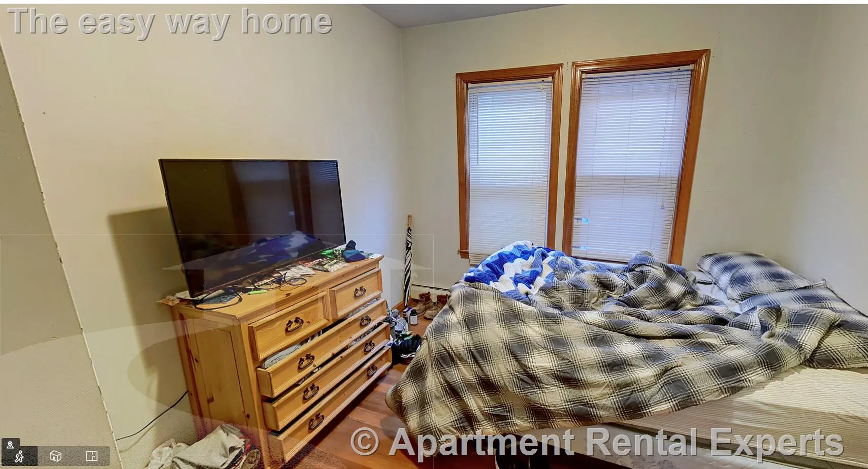 4 bed, 1 bath apartment for rent at 10 Evergreen Ave Unit 2, Winter Hill — photo 9 of 14