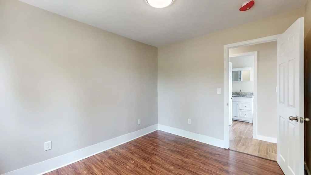 2 bed, 1 bath apartment for rent at 10 Fifth Ave Unit 2, Webster — photo 14 of 22