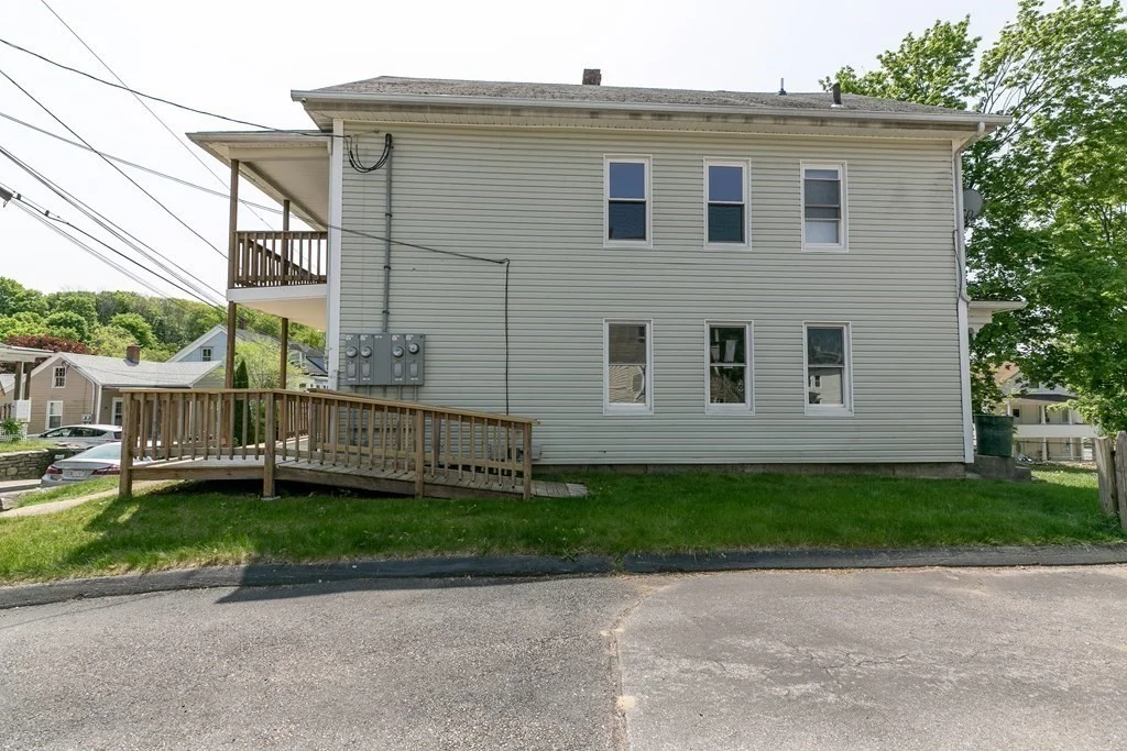 1 bed, 1 bath apartment for rent at 10 Fifth Ave Unit 3, Webster — photo 4 of 16