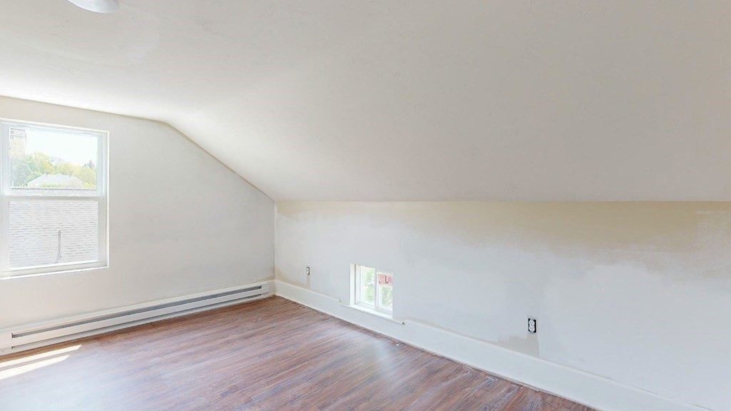 1 bed, 1 bath apartment for rent at 10 Fifth Ave Unit 3, Webster — photo 14 of 19