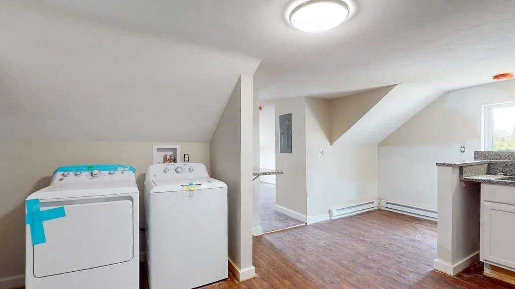 1 bed, 1 bath apartment for rent at 10 Fifth Ave Unit 3, Webster — photo 8 of 16