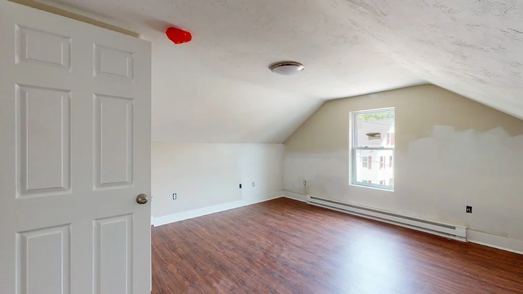 1 bed, 1 bath apartment for rent at 10 Fifth Ave Unit 3, Webster — photo 13 of 16