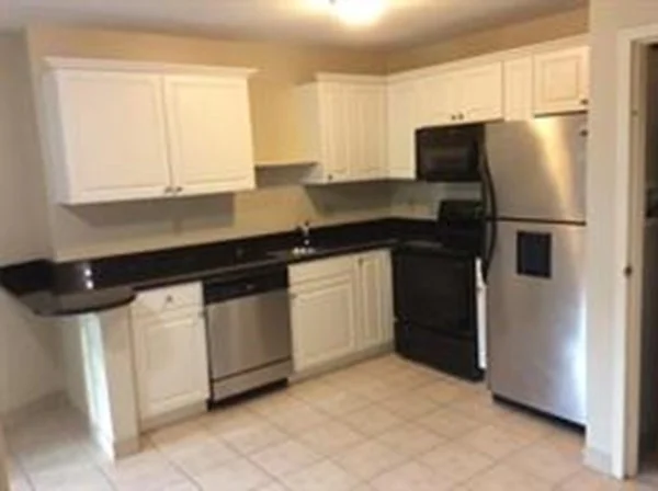 2 bed, 1.5 bath apartment for rent at 10 Florence St Unit 511, Malden — photo 2 of 5