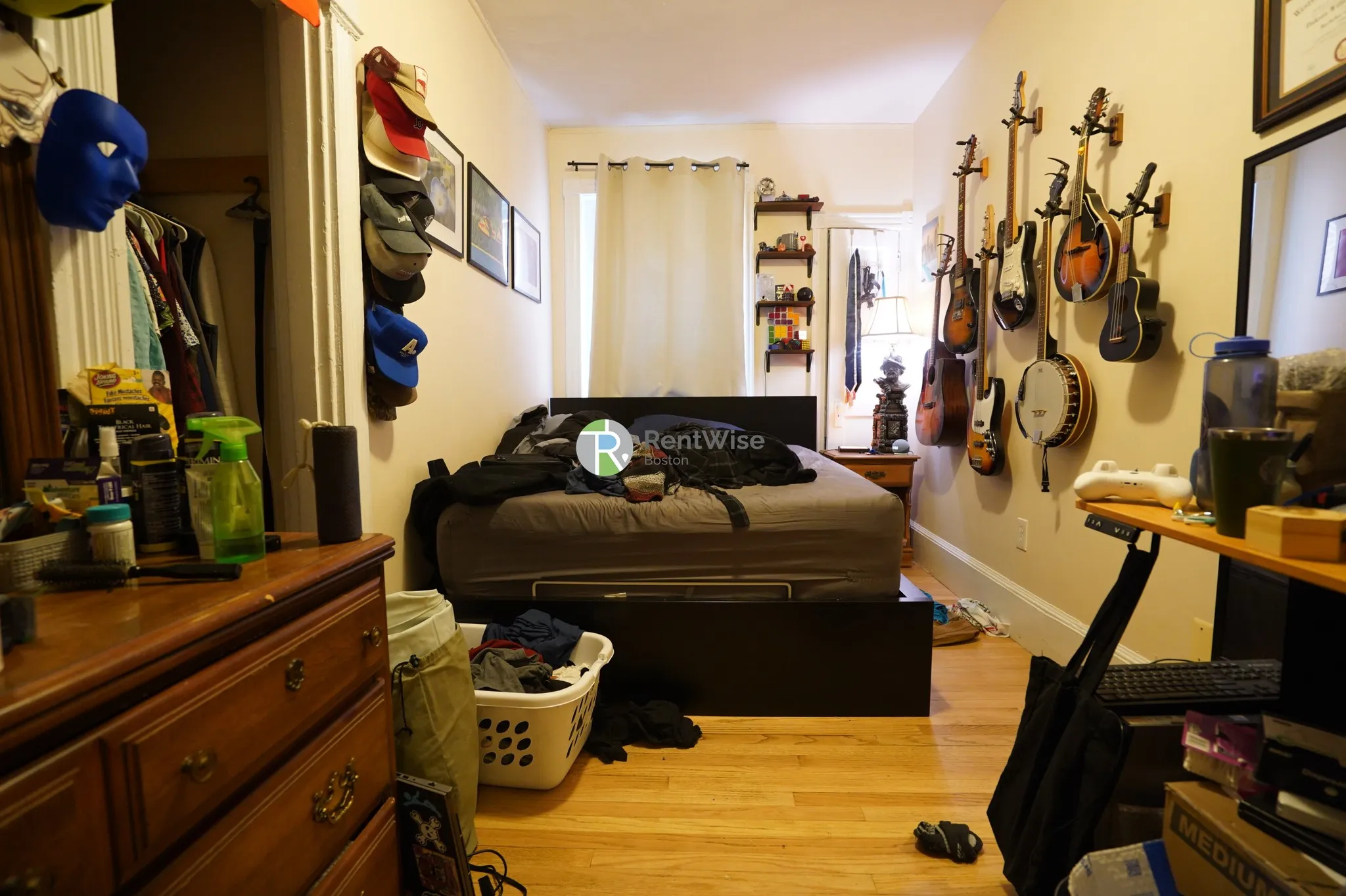 3 bed, 1 bath apartment for rent at 10 Foster St Unit 1, Coolidge Corner — photo 12 of 21