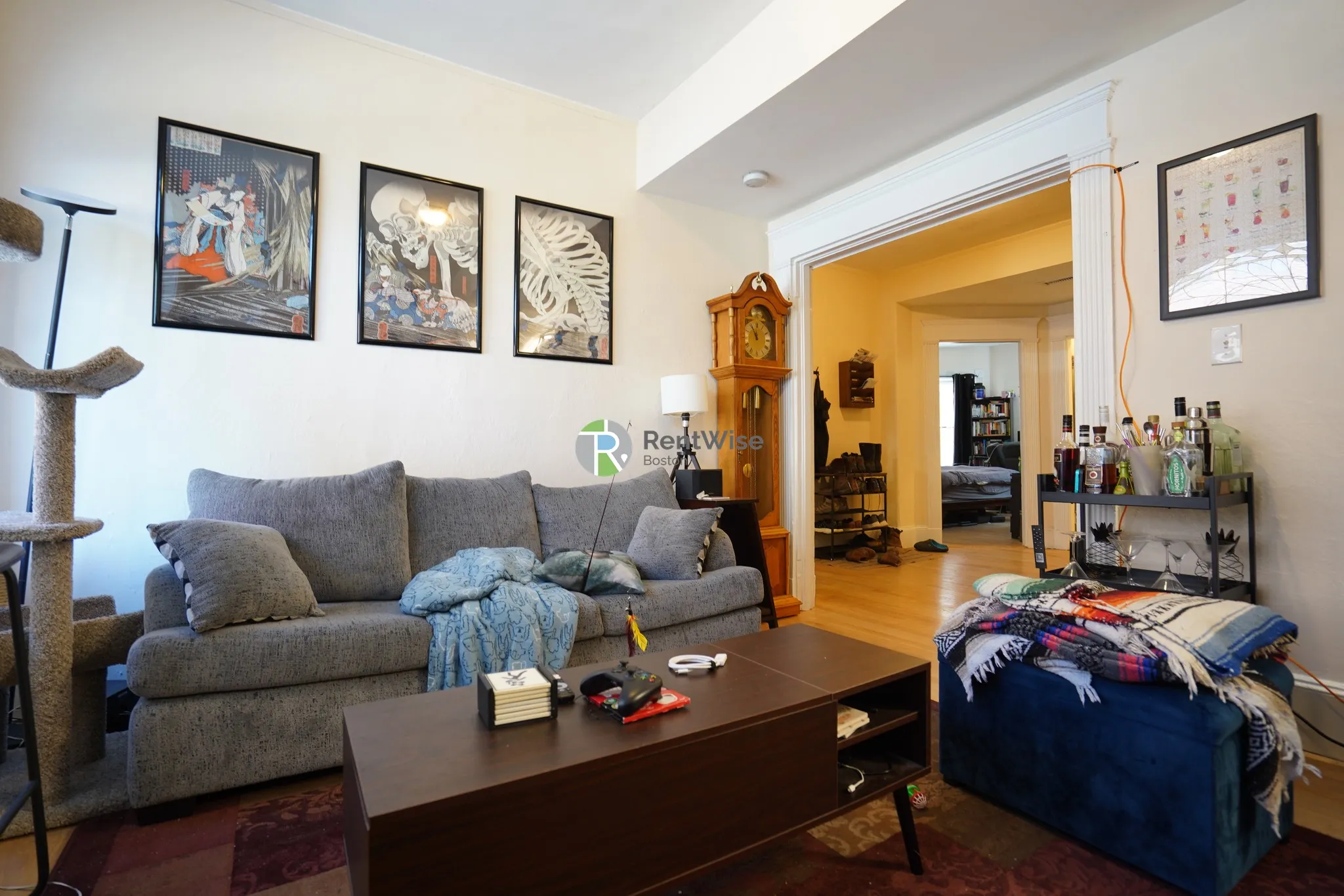 3 bed, 1 bath apartment for rent at 10 Foster St Unit 1, Coolidge Corner — photo 5 of 21